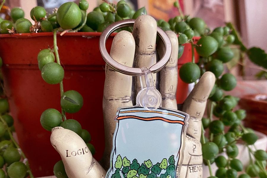 weed-themed bags DIY