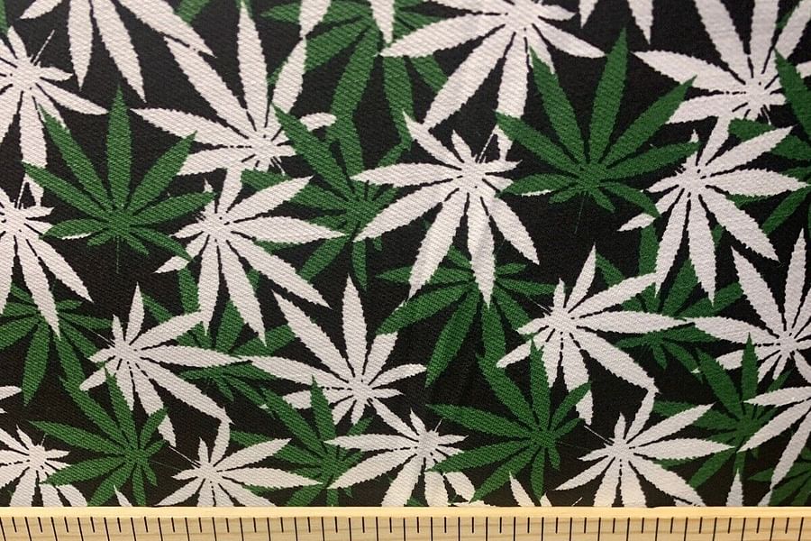 weed leaf print pumps