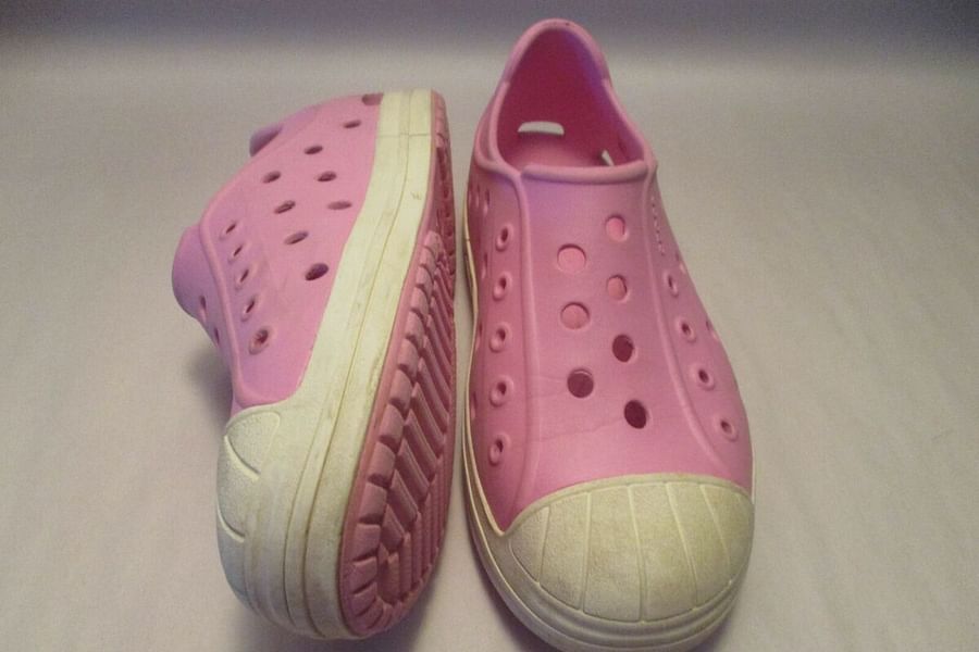 Crocs ventilation holes