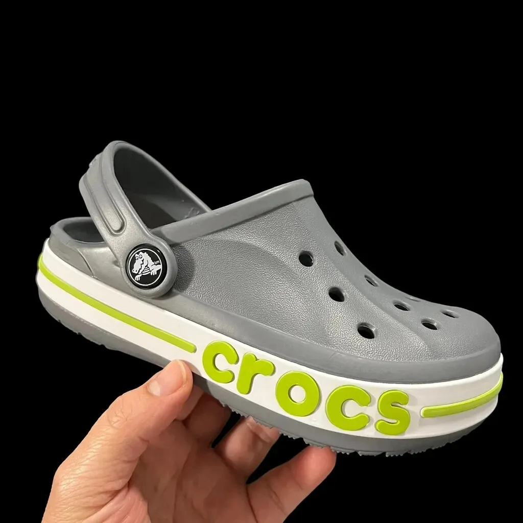 lightweight Crocs